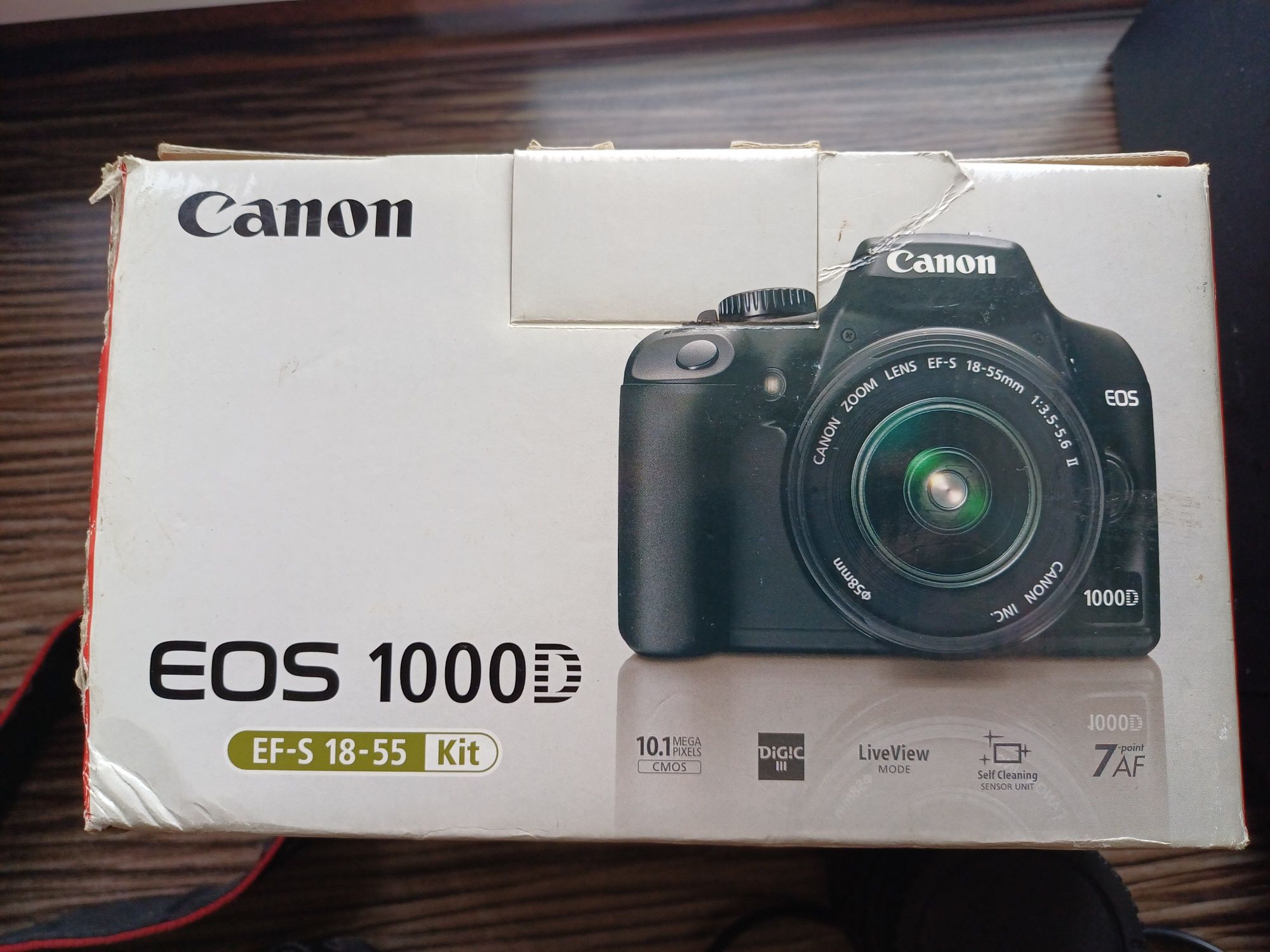 Фотоапарат Canon 1000D