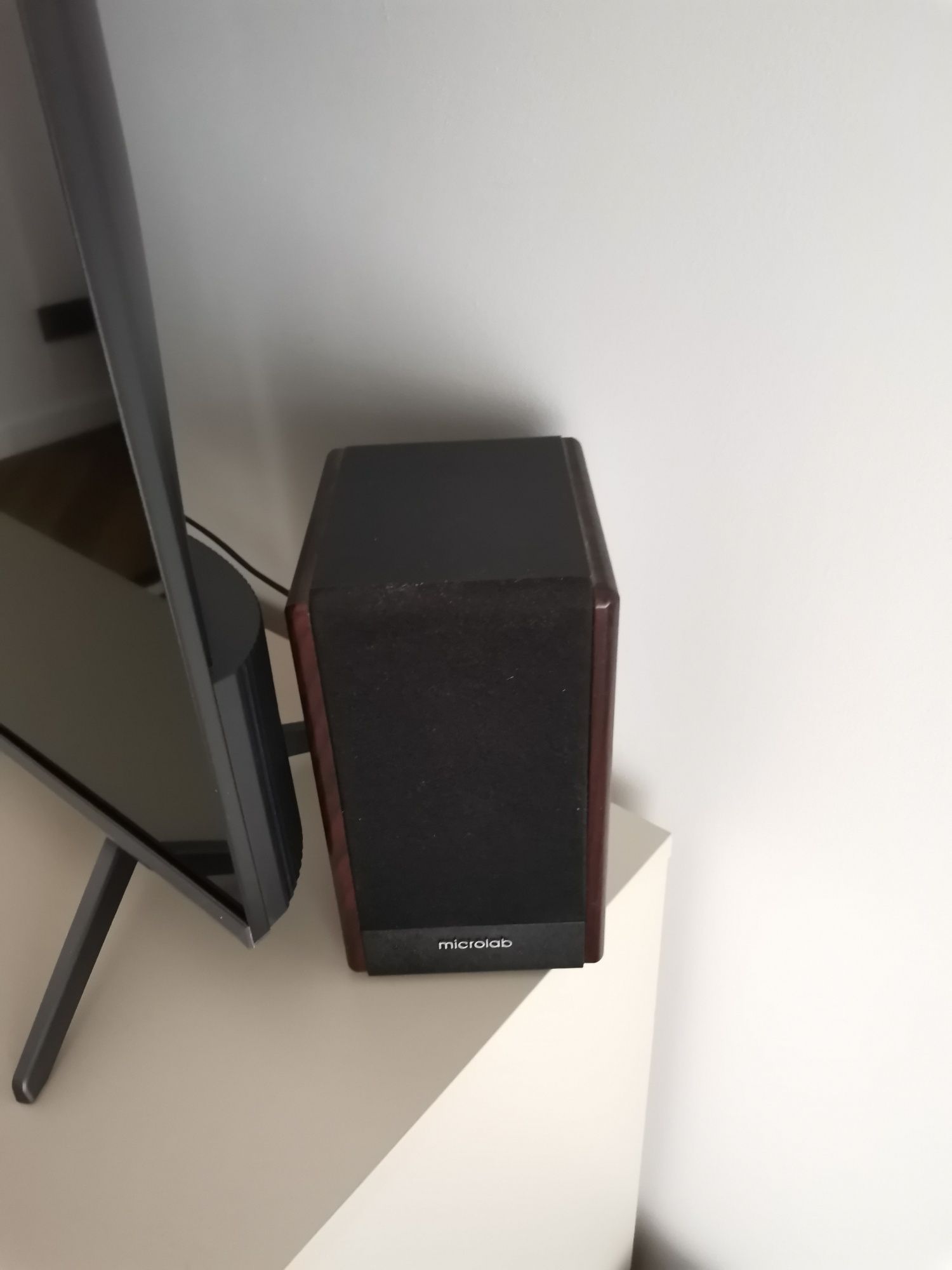 Głośniki Microlab FC330 wersja 2.1 subwoofer 40W