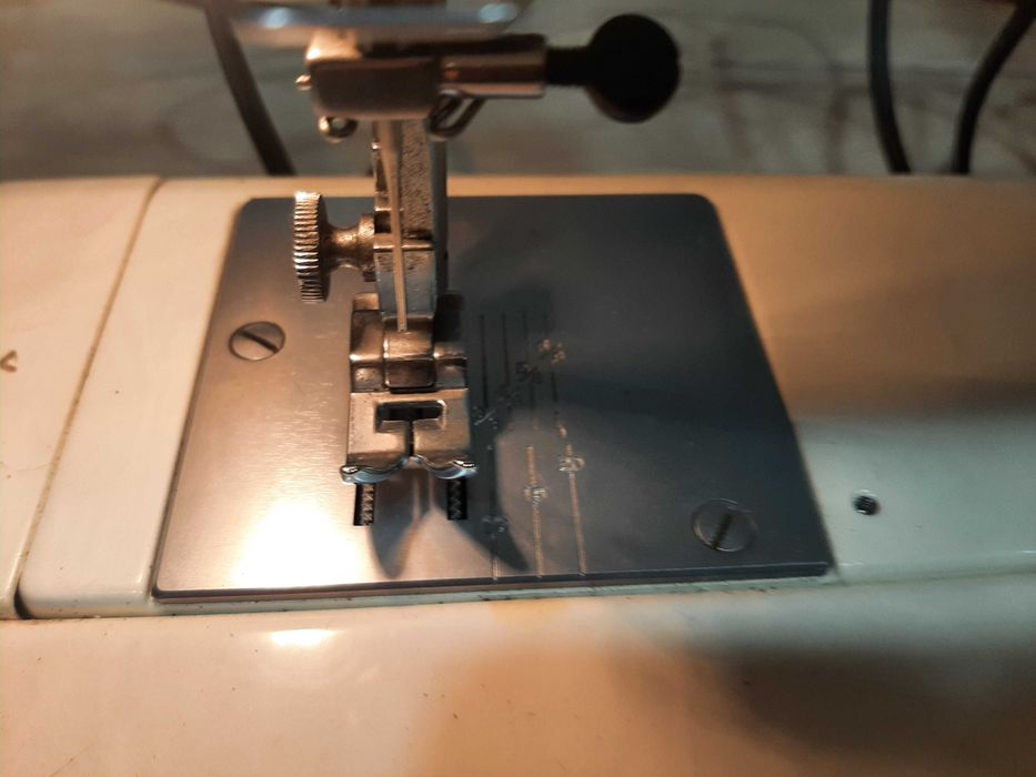 Швейная машинка JANOME