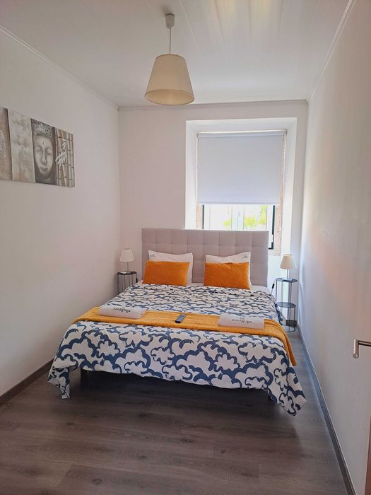 Prédio c/ 3 apartamentos em Tomar