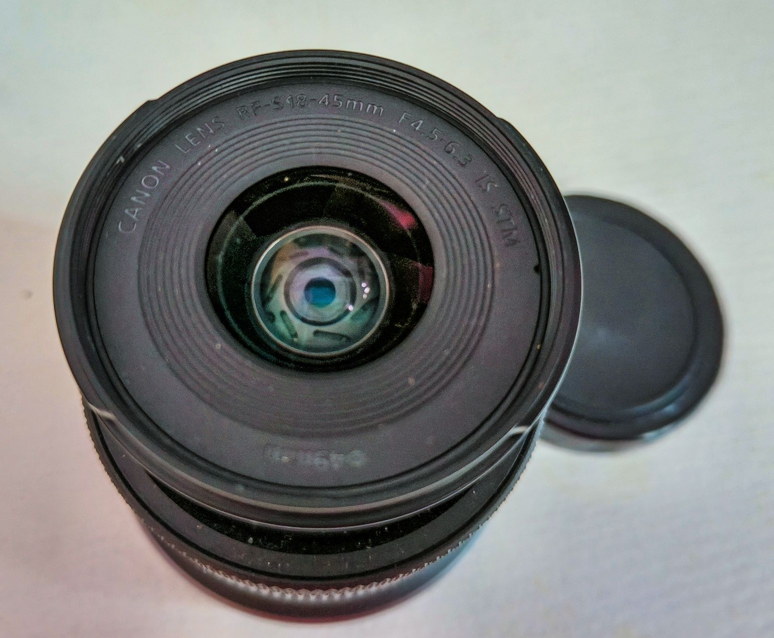 Canon RF-S 18-45mm f4.5-6.3 IS STM