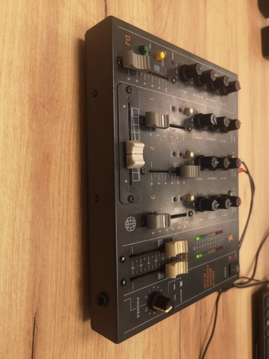 Konsola DJ M2207