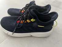 Superlekkie buty CrossHatch black label, rozmiar 32