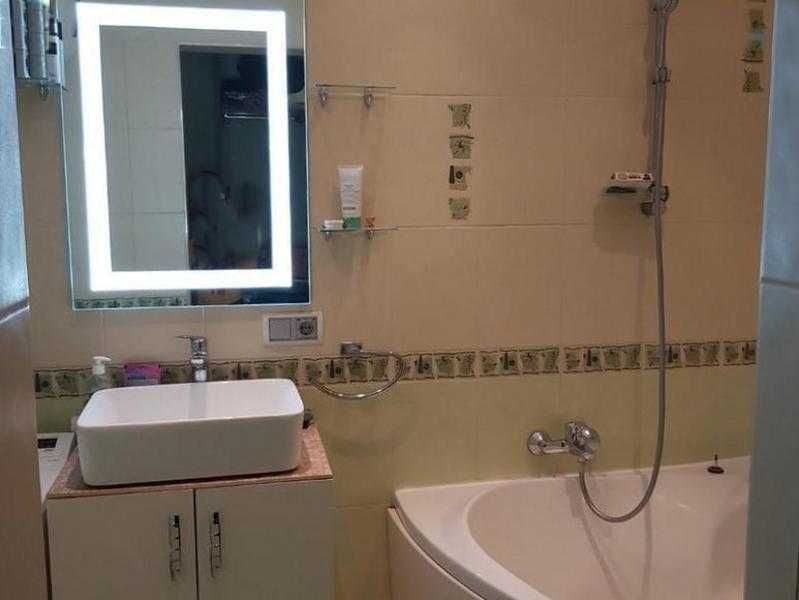 Продам двокімнатну квартиру на Нових Будинках