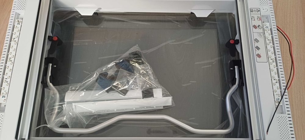 Okno dachowe Roof Window Dometic 70x50 led przyczepa kempingowa kamper