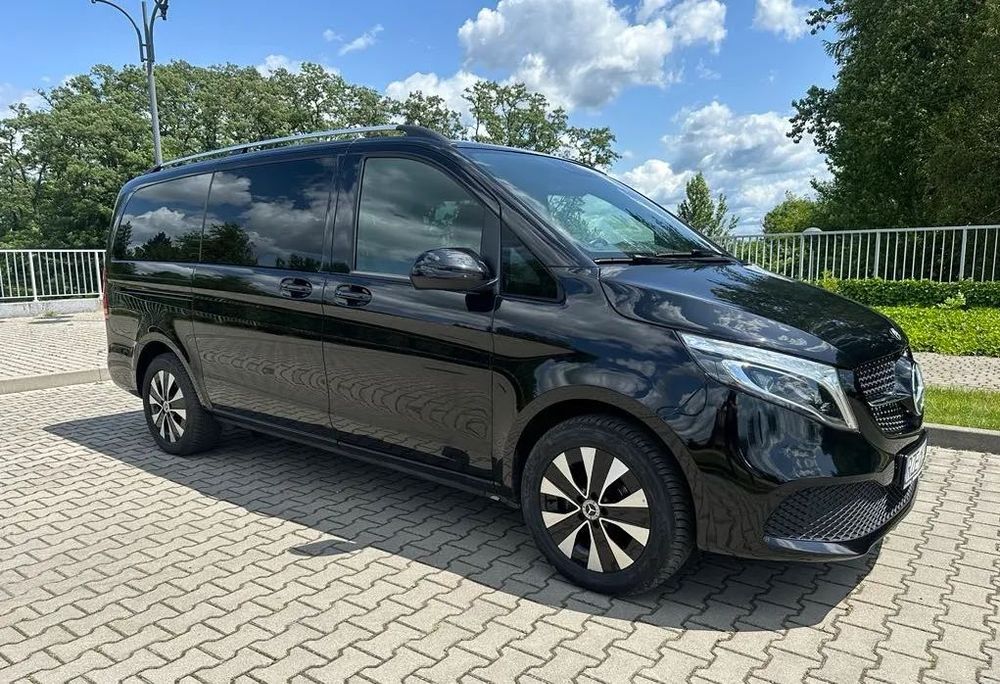 Mercedes-Benz Klasa V 250 4Matic/ Webasto/ Hak/ Tempomat/ 7 os./ Niski przebieg/ FV23%