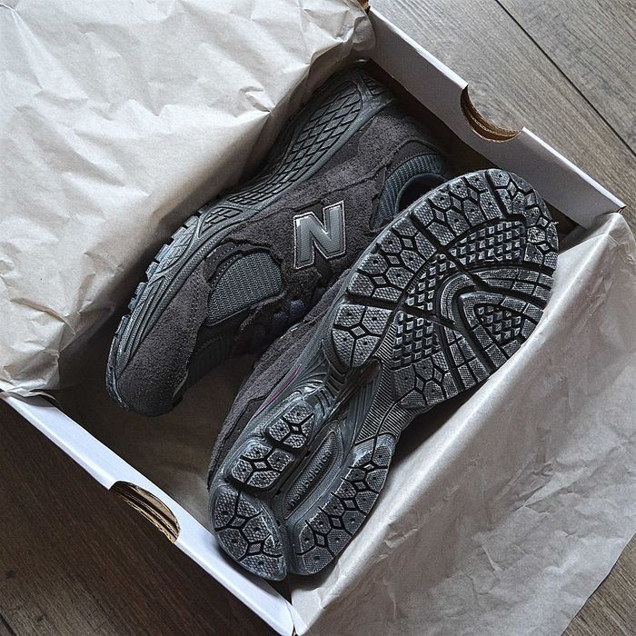 Женские кроссовки New Balance 2002R Protection Pack 'Phantom' 36-40