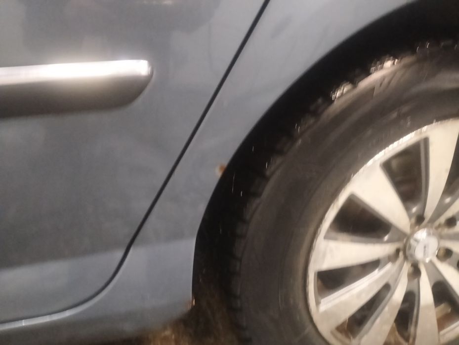 Пежо 407 2л бензин