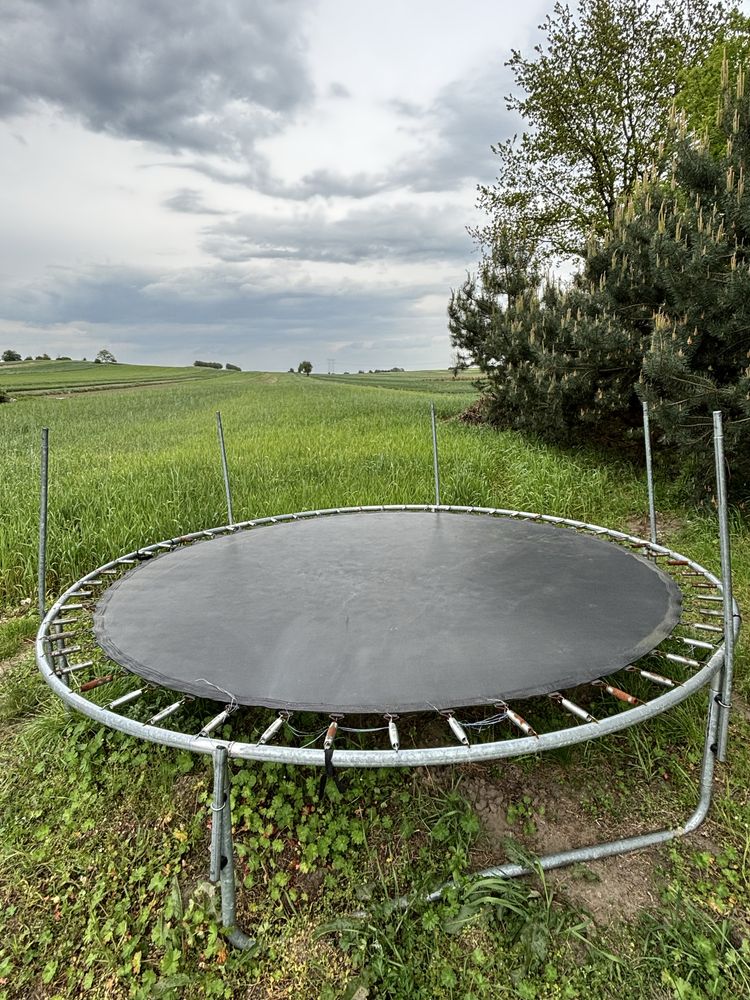 Podstawa trampoliny