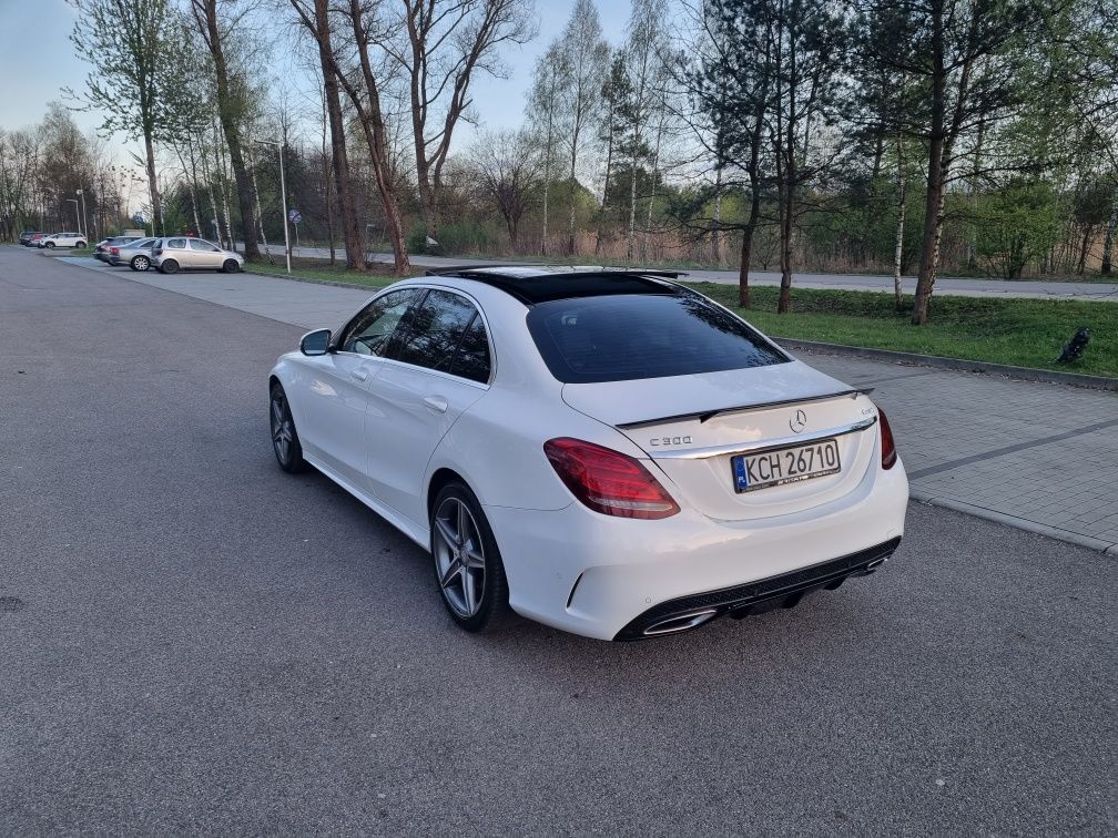 Mercedes-Benz C 300 4 Matic