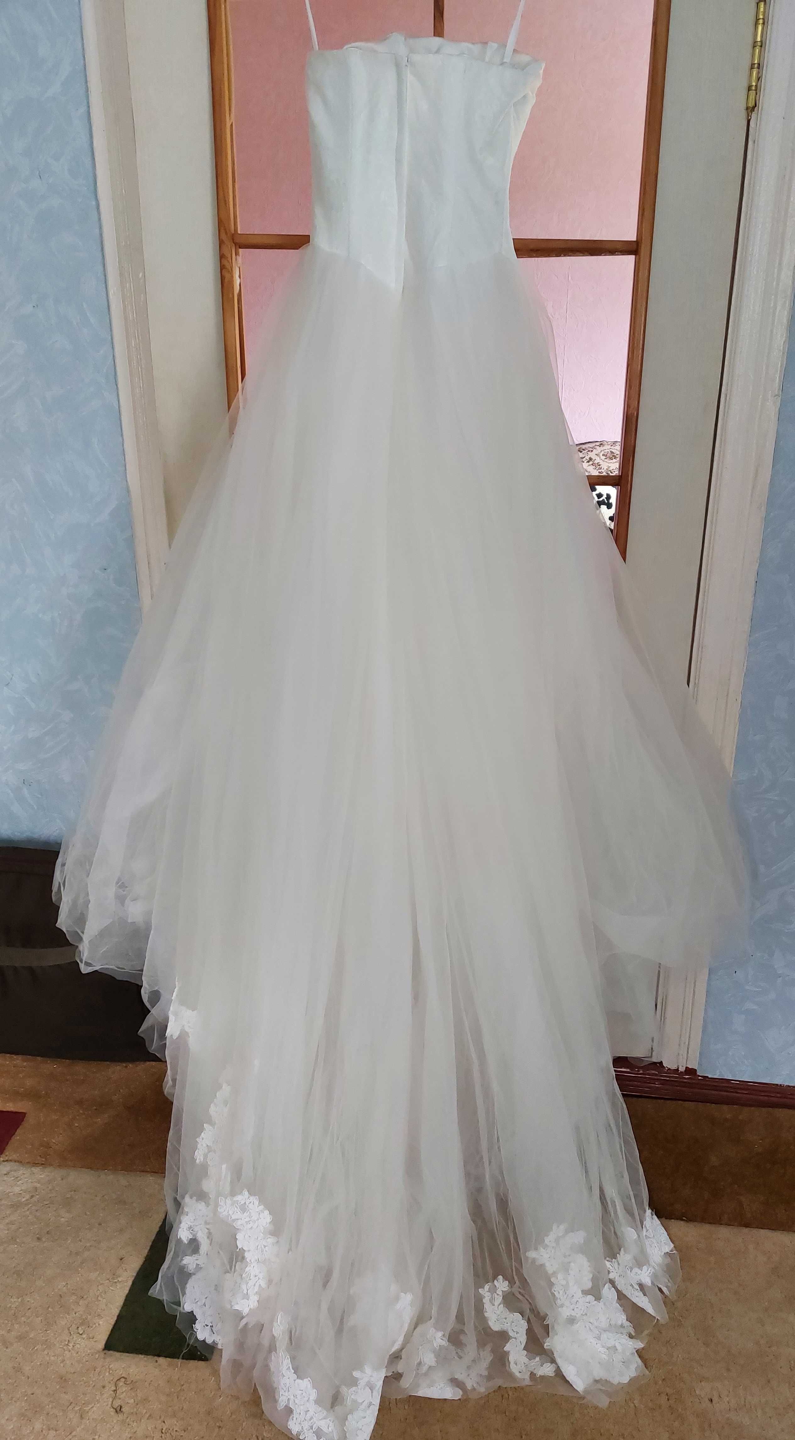 Свадебное платье s,42розмер.