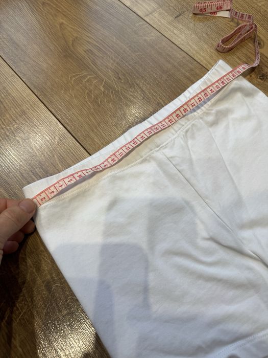 Спідниця з фатину білого кольору