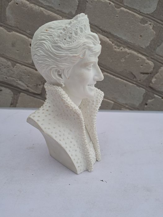 Статуэтка принцесса Диана