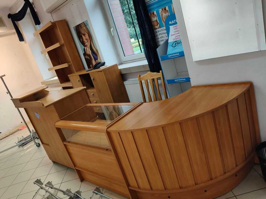 meble biurowe, regały, szafy