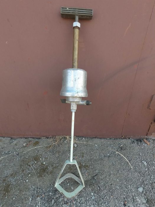 Насос ручний садовий