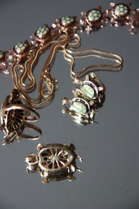 Гарнитур из жёлтого золота