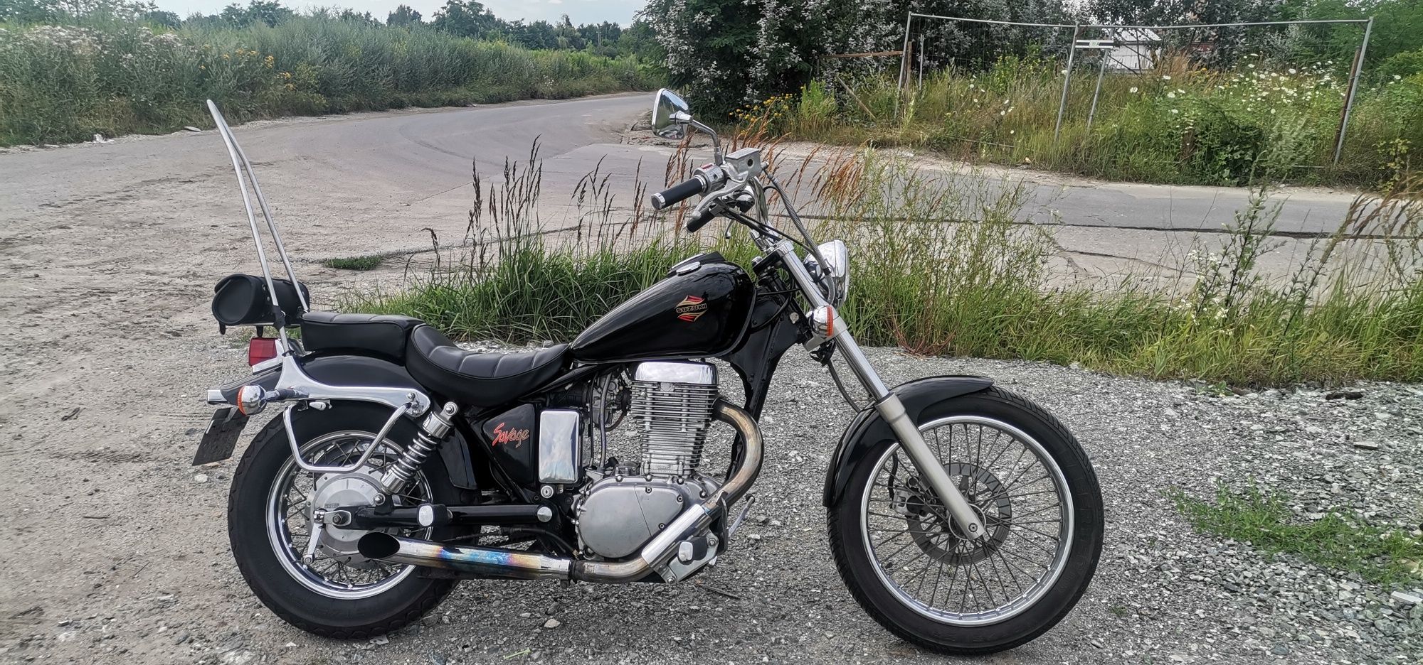 Suzuki Savage LS 650