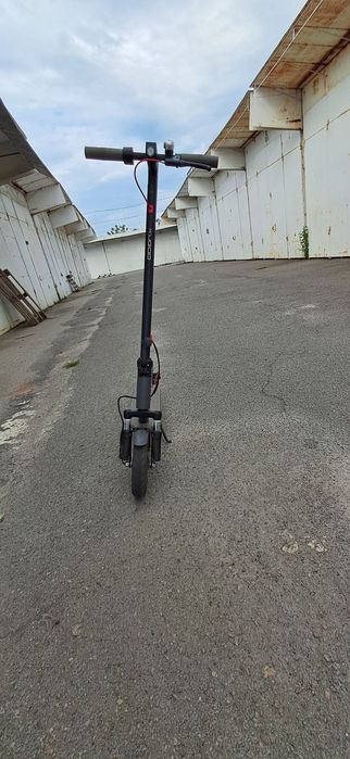 Продам электросамокат Kugoo M365