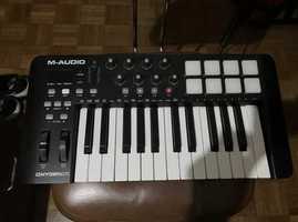 Teclado midi M-Audio 25 (COMO NOVO)