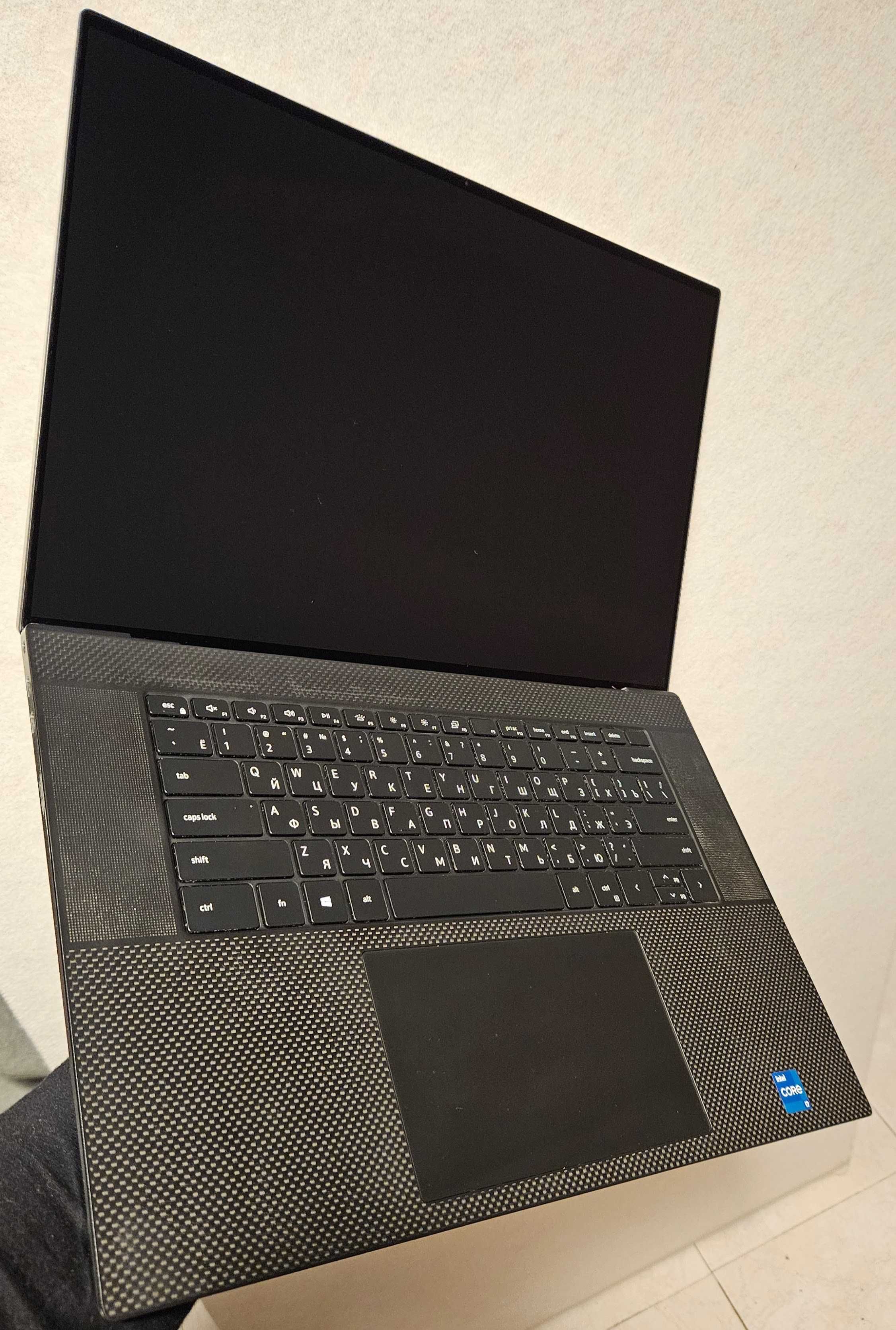 Dell XPS 17 - Core i7 - 64 GB - GeForce RTX 3050 - 17" UHD Touch