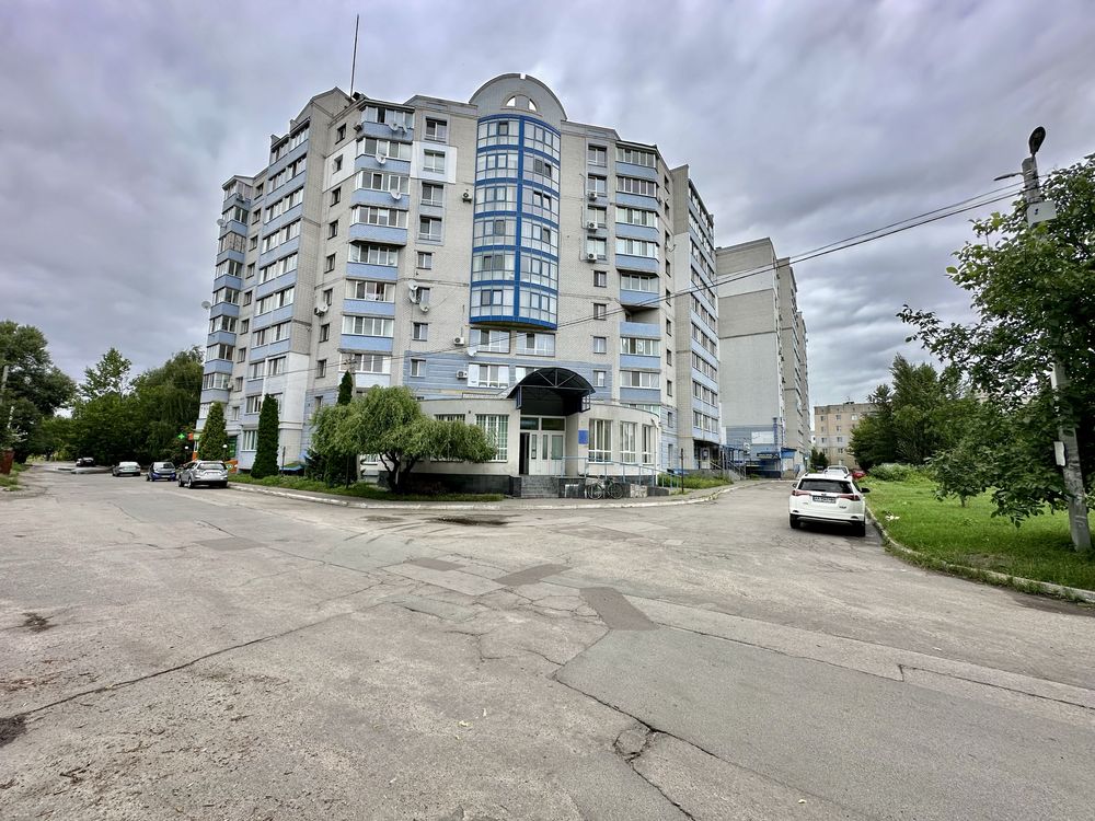Продаж просторої 2к.квартири вул. Вокзальна 53 , смт Глеваха Київ.обл