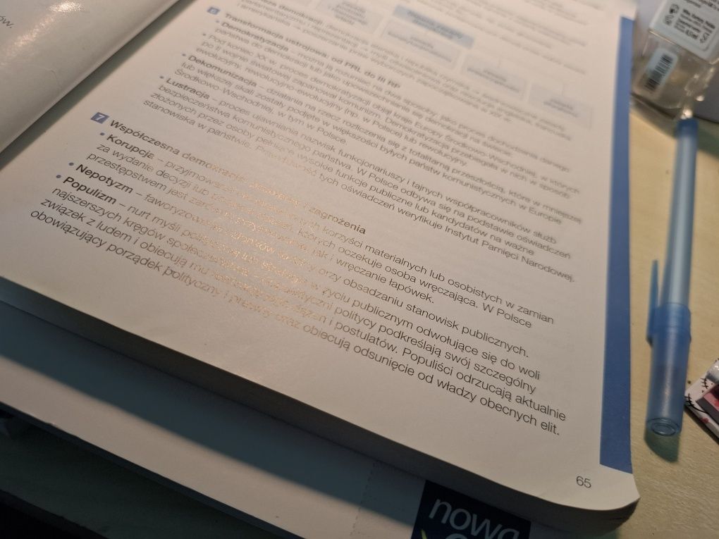 Podręcznik wos w centrum uwagi 2 rozszerzenie