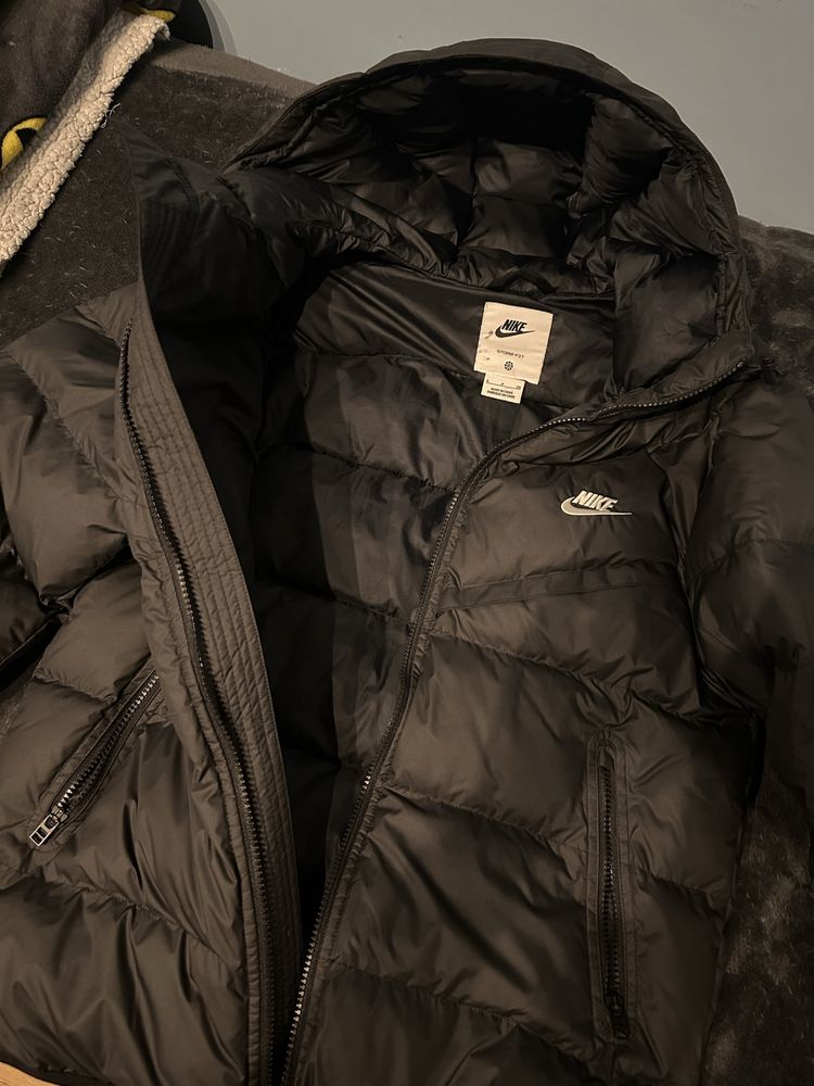 Quispo Nike Storm Fit