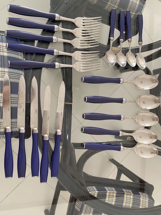 Vendo conjunto de talheres