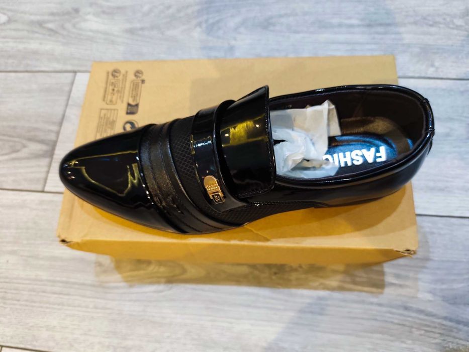 Туфлі чоловічі  43.5 евро розмір CN45 розмір дуже гарні