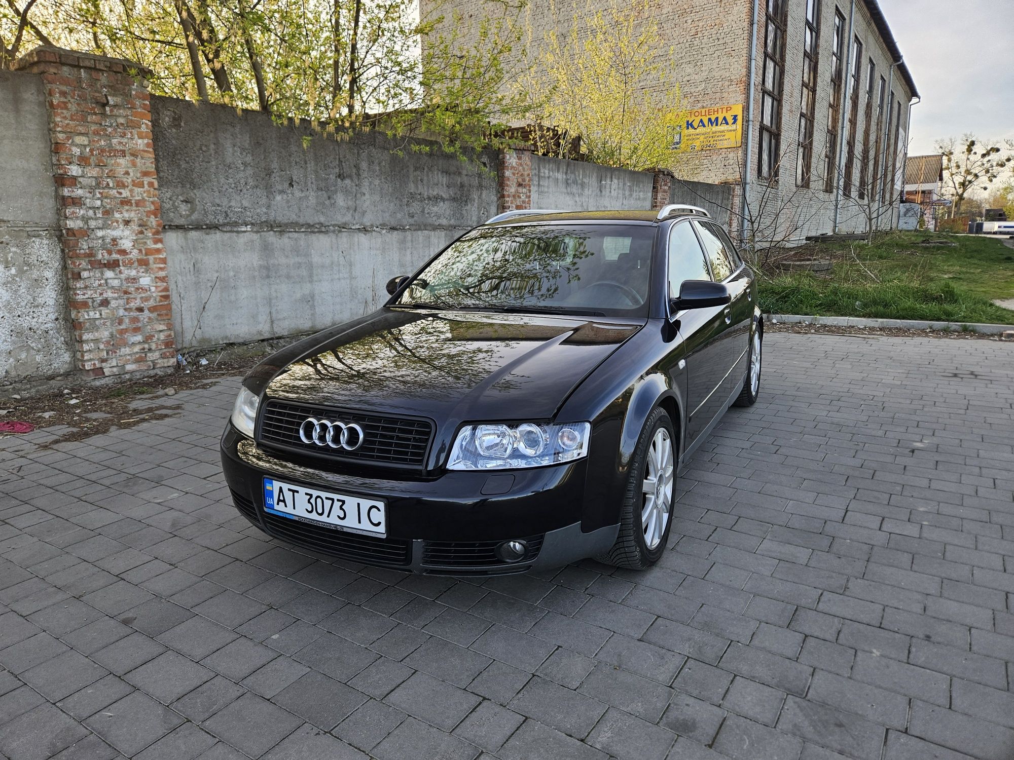 Продам AUDI A4 B6 1.8