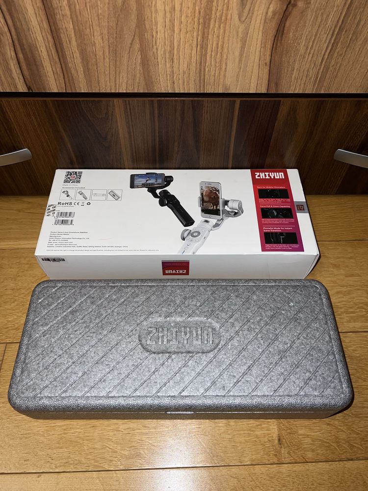 Stabilizator telefonu Gimbal Zhiyun Smooth 4 czarny Nowy
