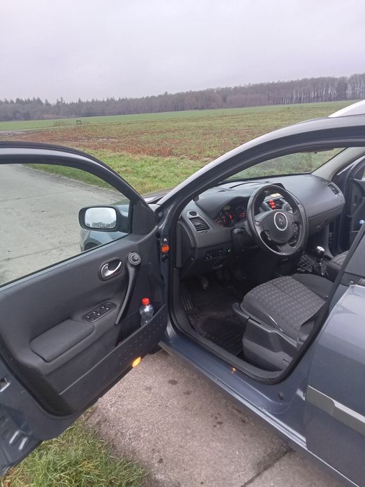 Рено меган Megan Renault 2