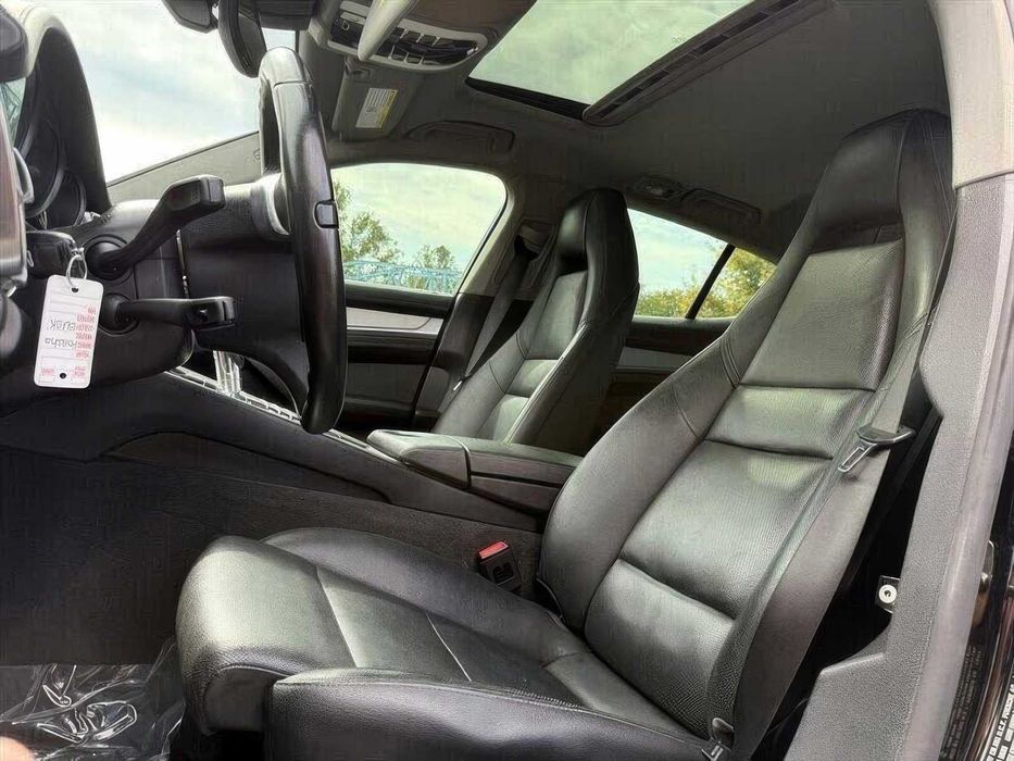 Porsche Panamera      2014