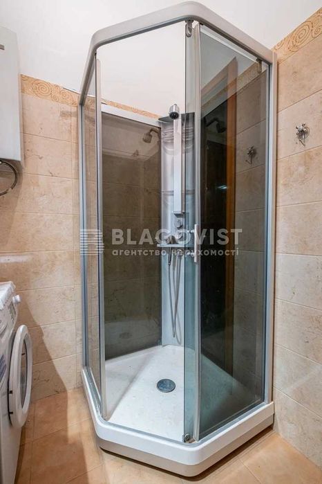 Хрещатик 15 Городецького Заньковецької  Пасаж 3К/72м2