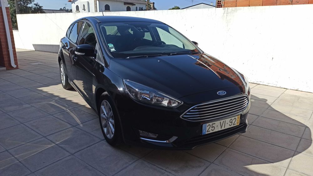 Vendo Ford Focus 1.5 Diesel em muito bom estado.