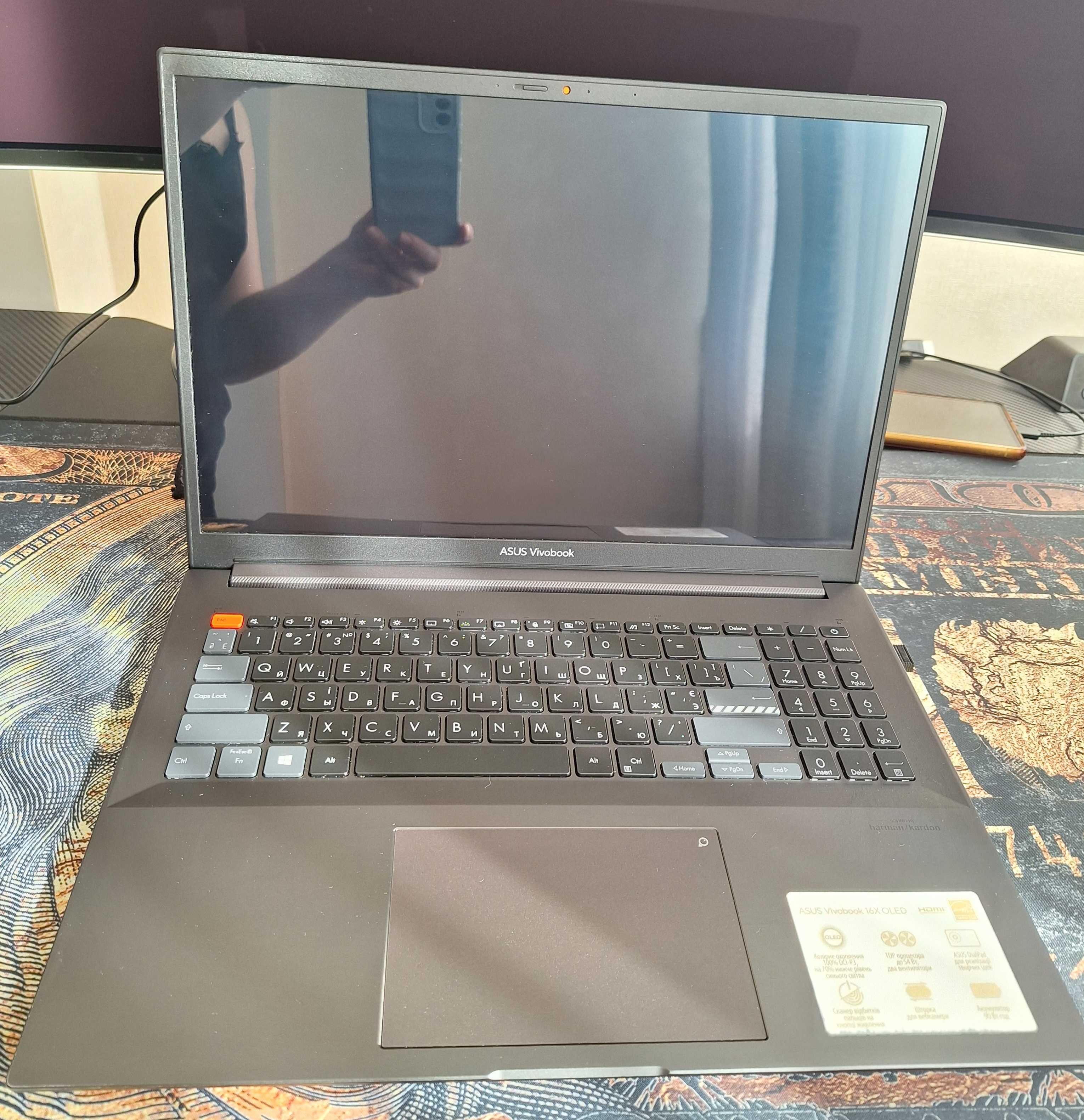 Продам ASUS Vivobook PRO 16X OLED M7600Q