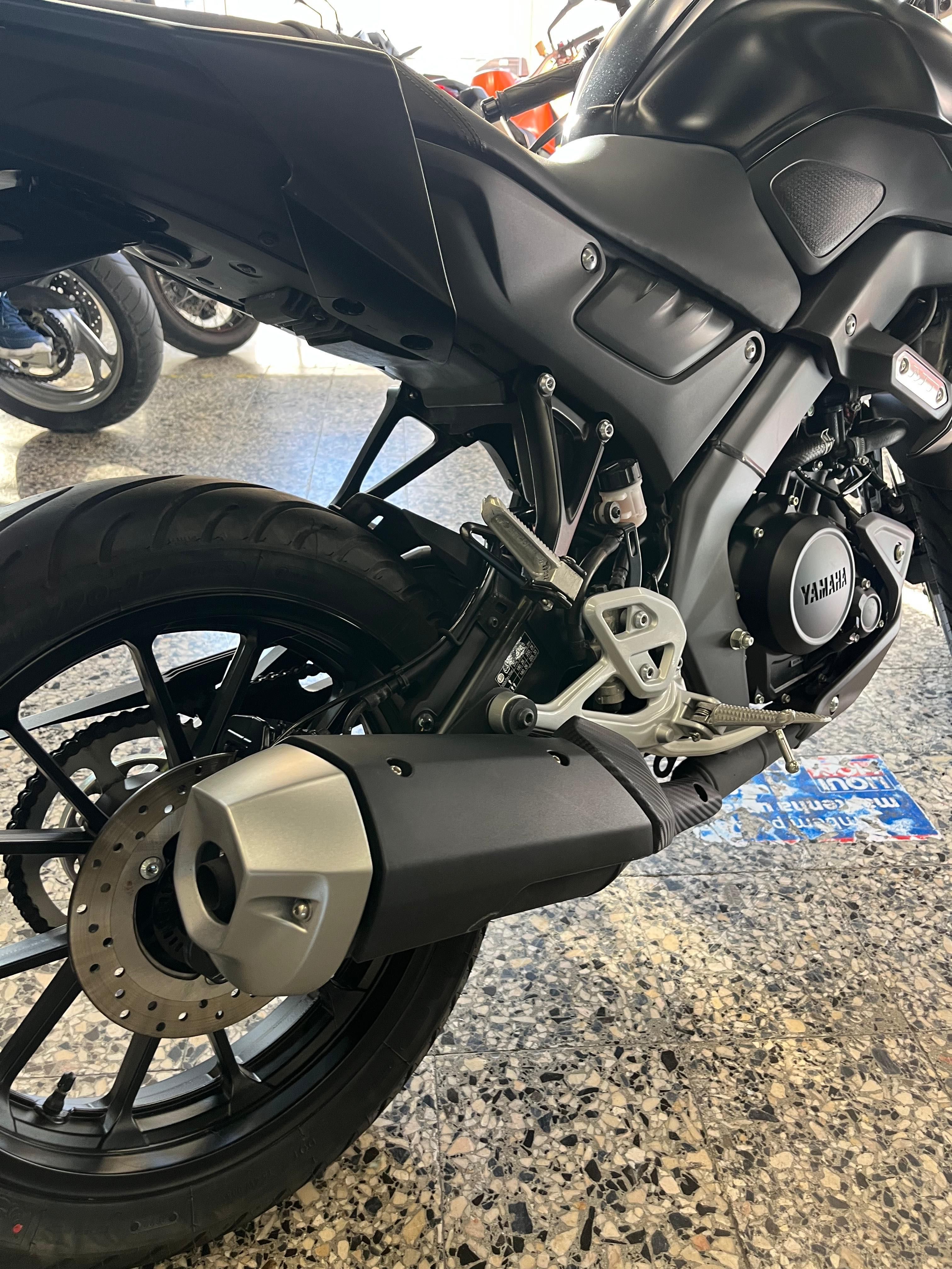 Yamaha MT 125 de 2023 como Nova 4790 Kms Garantia Fabrica
