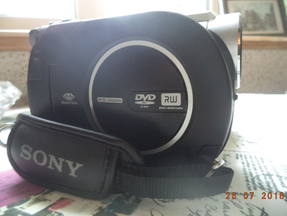 Видиокамера SONY DCD-DVD610E