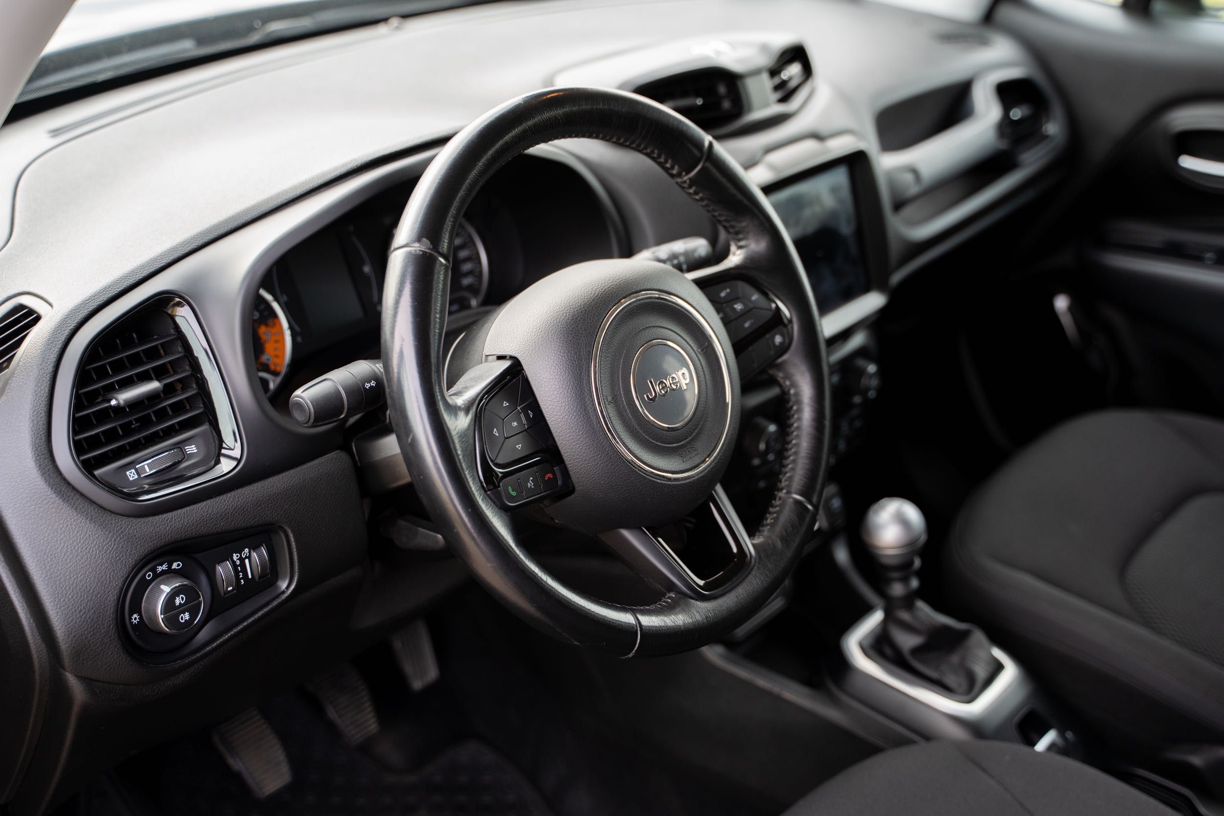 Jeep Renegade 1,4 MultiAir Turbo Night Eagle - pierwszy właściciel