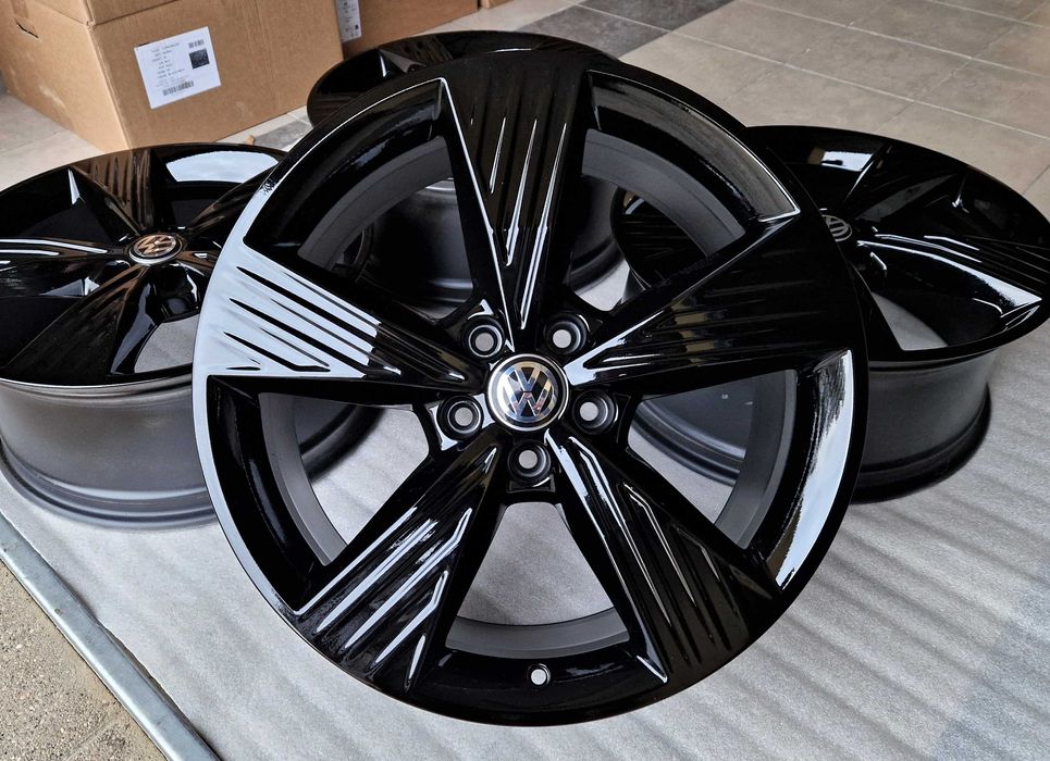Alufelgi 19 5x112 VW Passat Tiguan Golf Jetta Touran T-Roc Czarne 297#