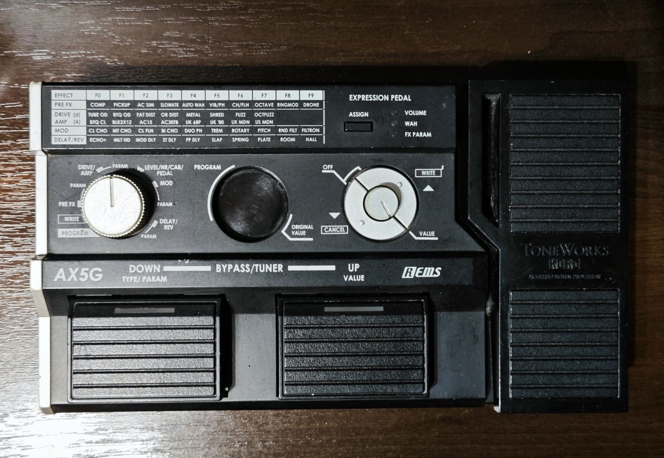 Multiefekt Procesor gitarowy Korg AX5G