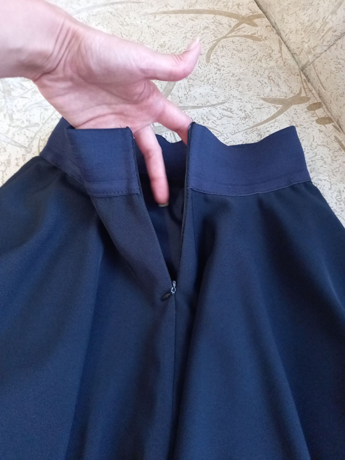 Нарядная, красивая юбка и блузка, р. 146-152 + бантики.