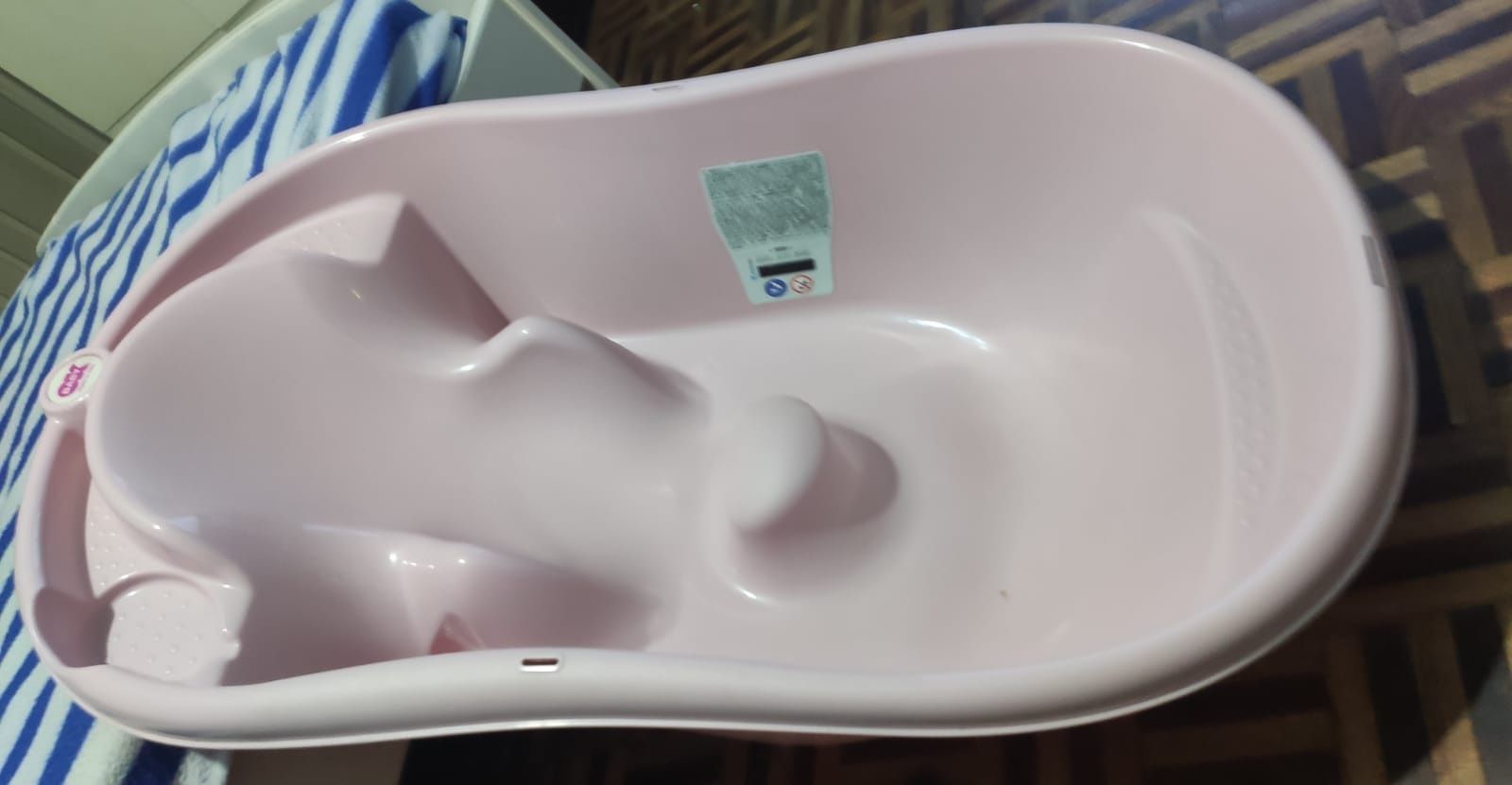 Bathtub for infants