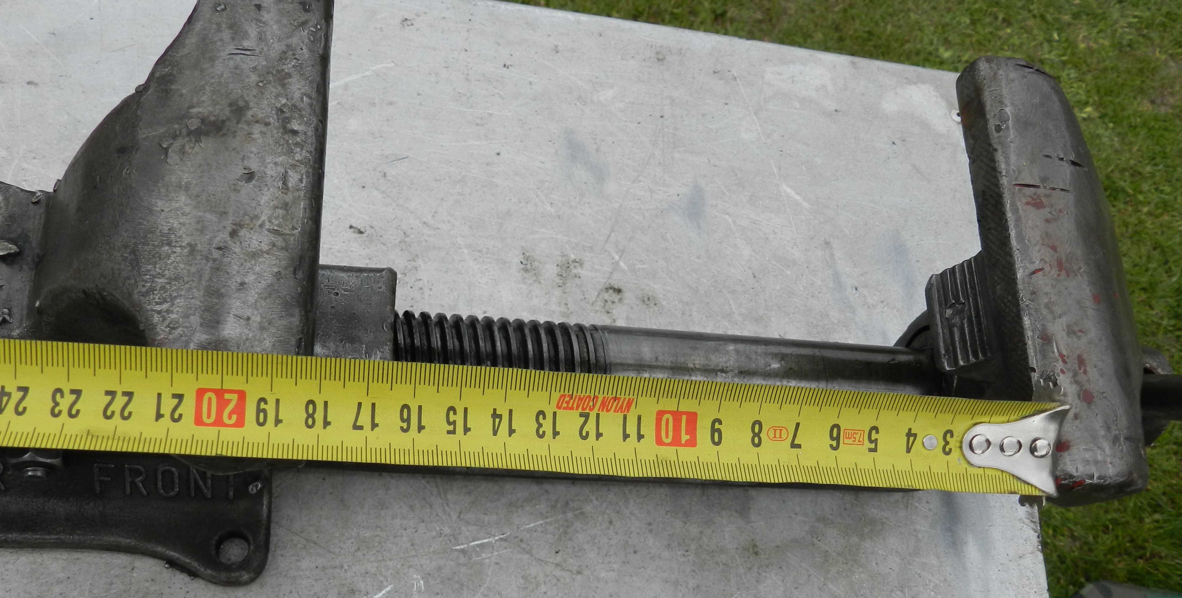imadło kute Hauer front 16 kg