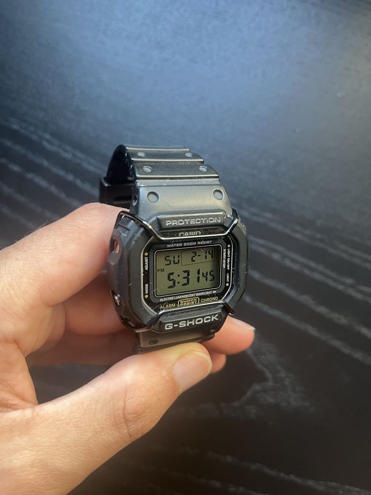 CASIO G-Shock DW-5600UE