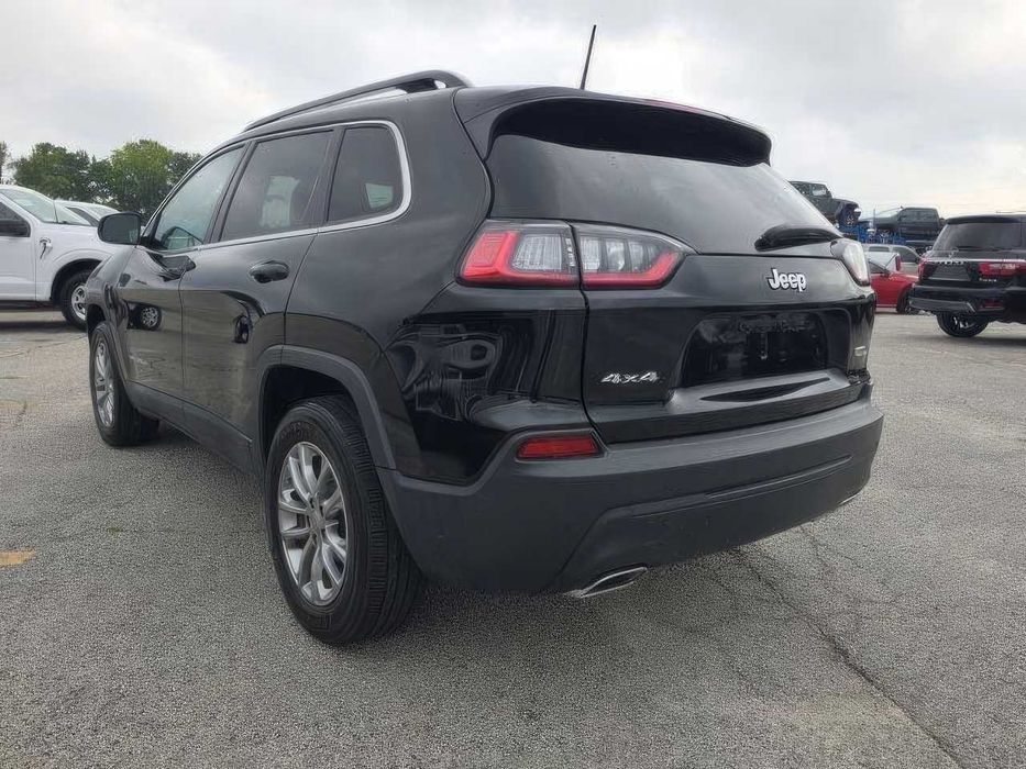 Jeep Cherokee Latitude Lux      2022