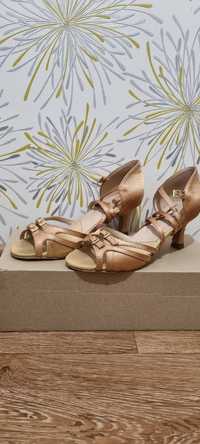 Туфли для бальных танцев - латина