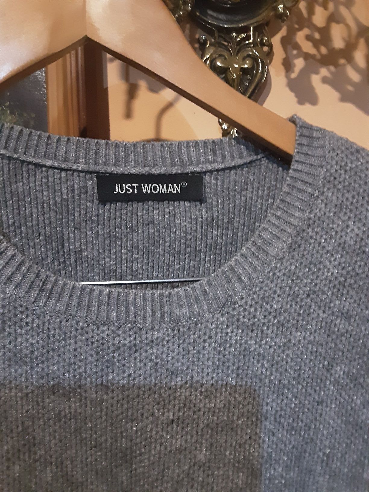 Sweter damski 42 jakość