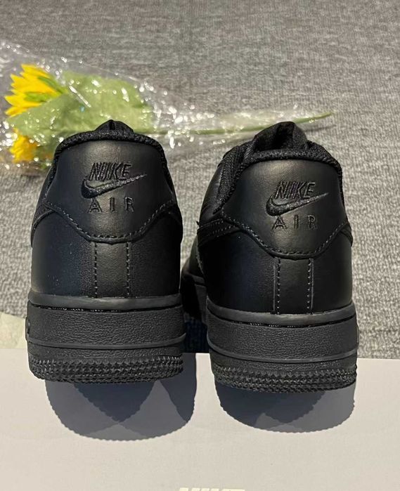 Buty meskie Mokasyny Nike_Air_Force_1_Low_Black_R. 41