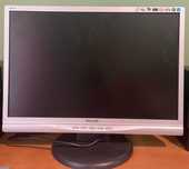 Монитор Philips HWC7190T 19 дюймов 16:9  +кабеля VGA и DVI